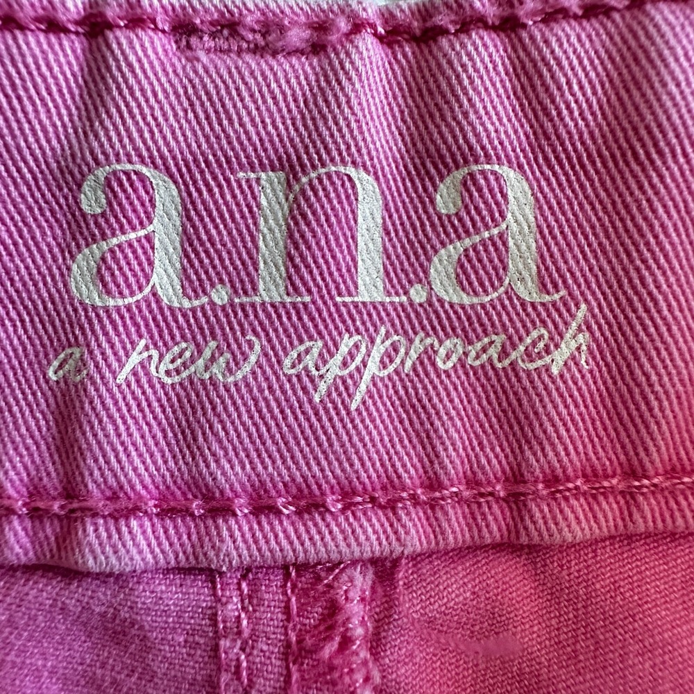 A.N.A. Pink Chino Shorts‎ Midrise Casual Classic  Vacation Size 16  NWOT - Picture 3 of 11